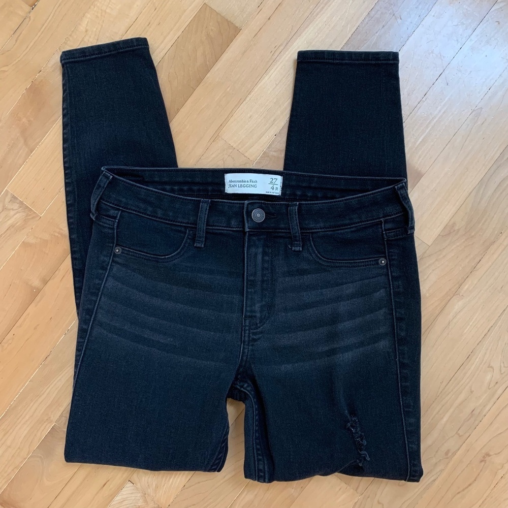 Sale Abercrombie & Fitch Black Distresses Jean Leggings Jeggings Size 4